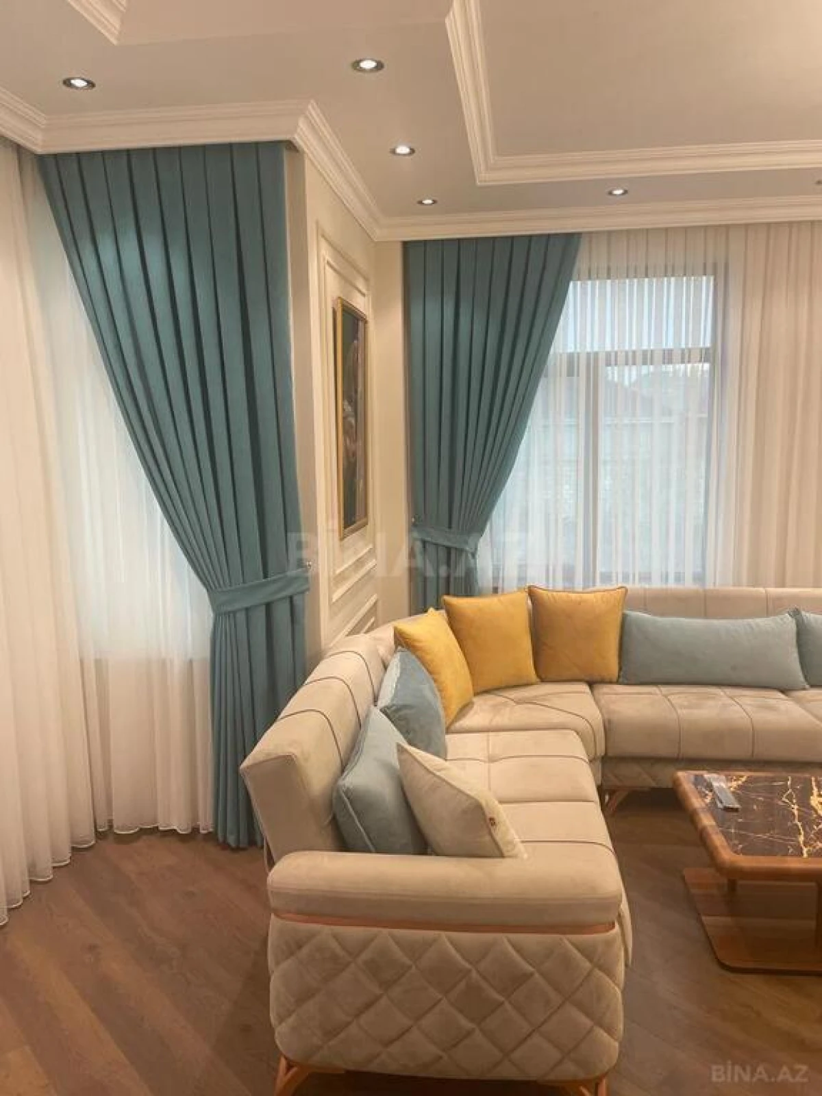 Kirayə verilir 4 otaqlı həyət evi 250 m²