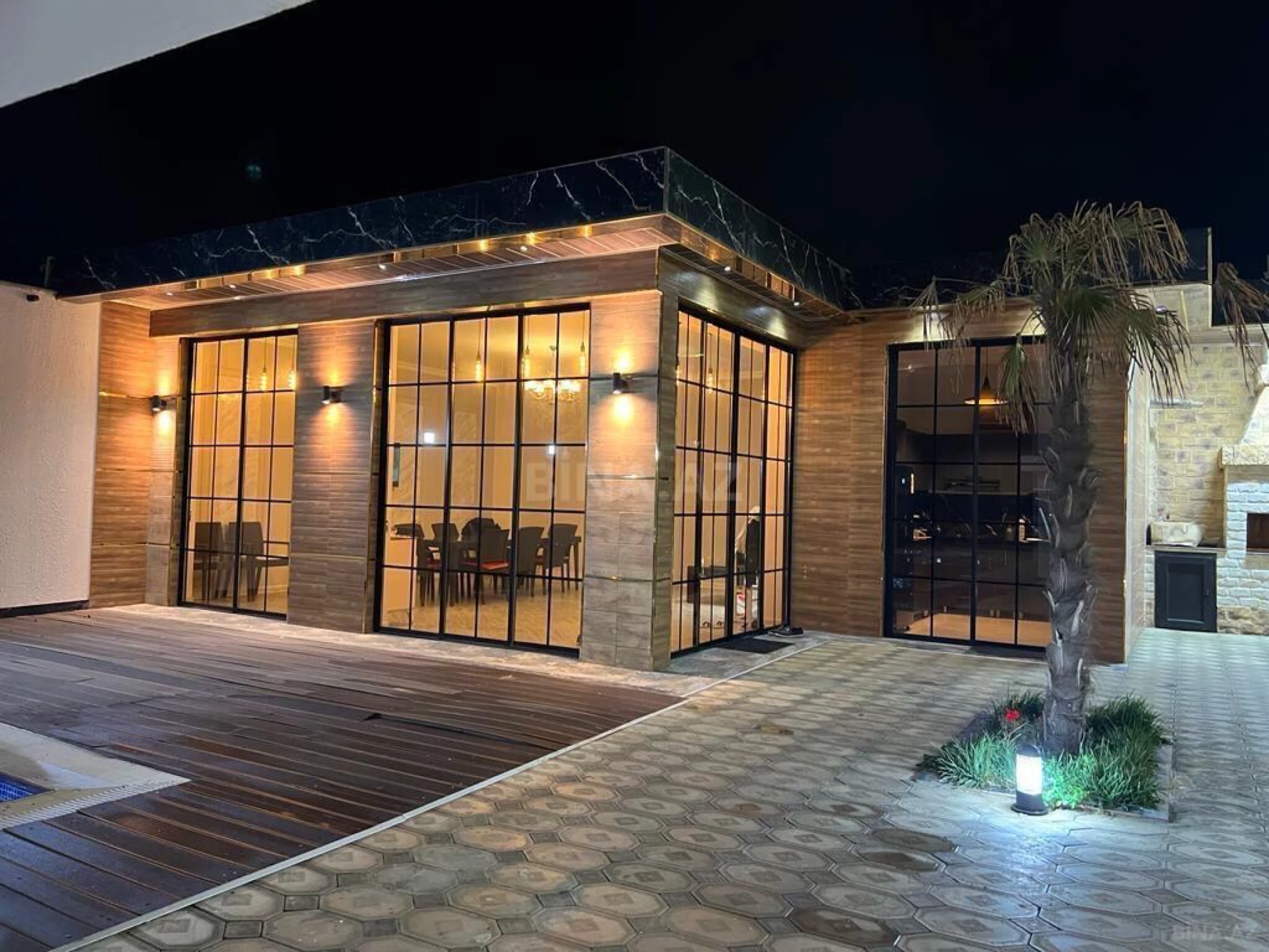 Kirayə verilir 4 otaqlı həyət evi 250 m²