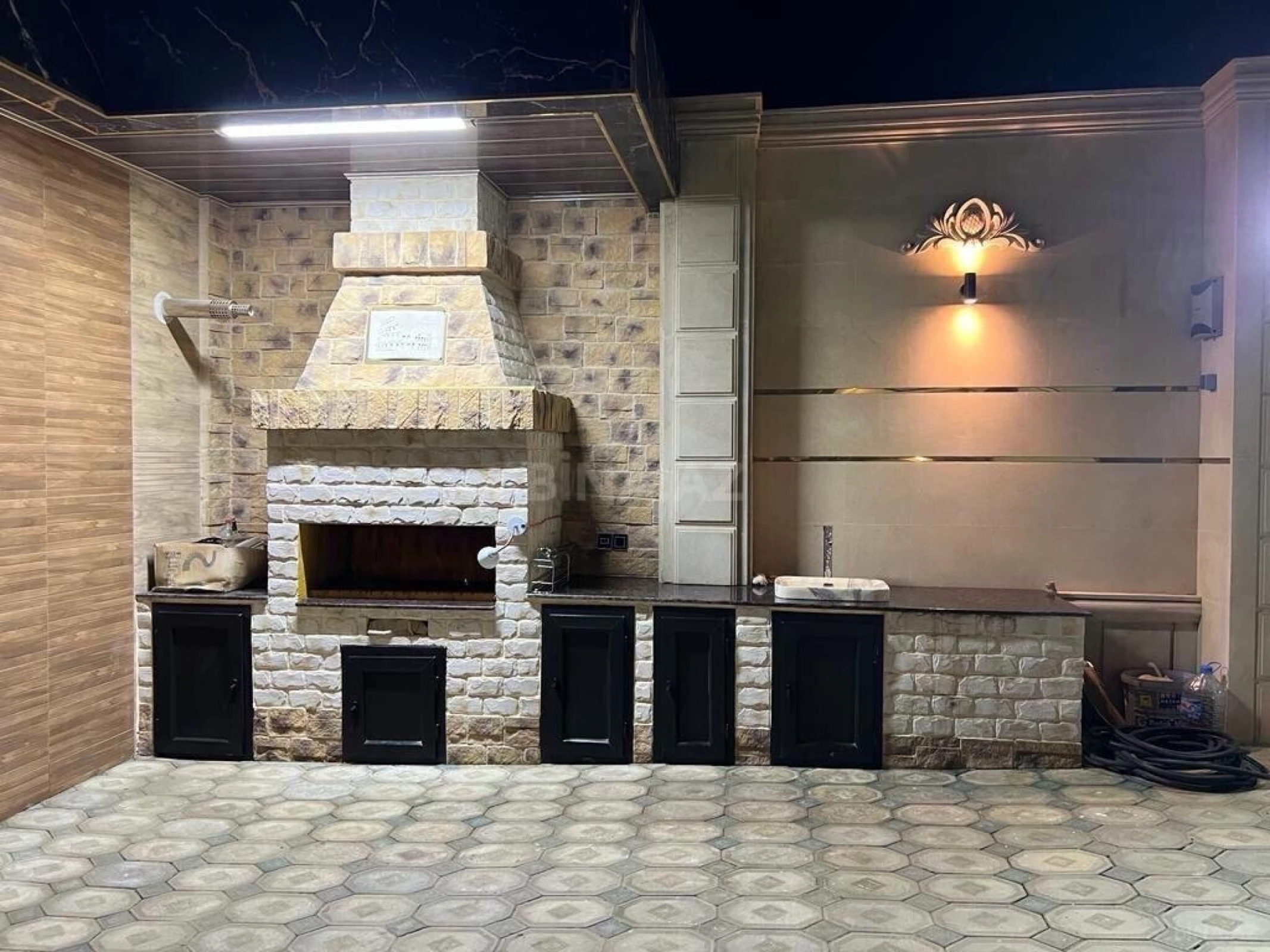 Kirayə verilir 4 otaqlı həyət evi 250 m²