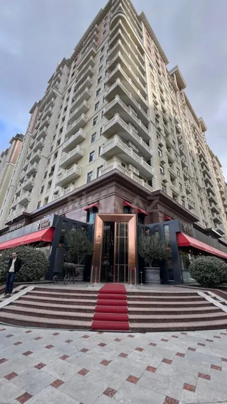 Satılır 2 otaqlı mənzil 68 m²