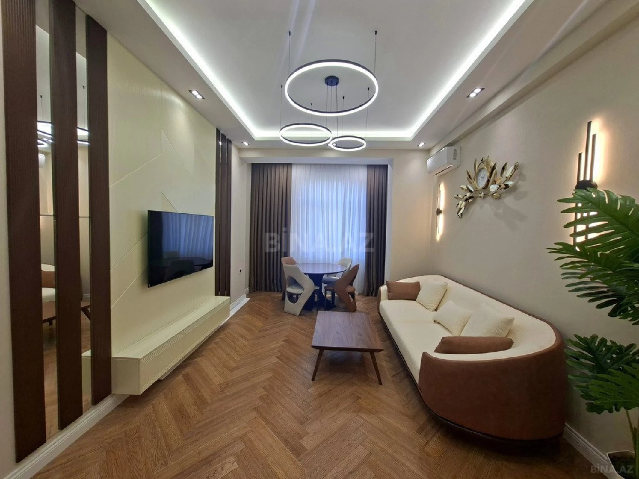 Satılır 2 otaqlı mənzil 68 m²