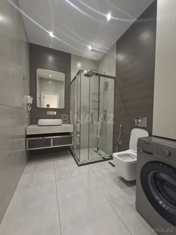 Satılır 2 otaqlı mənzil 68 m²