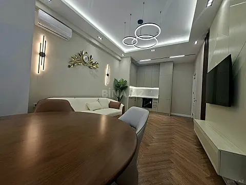 Satılır 2 otaqlı mənzil 68 m²