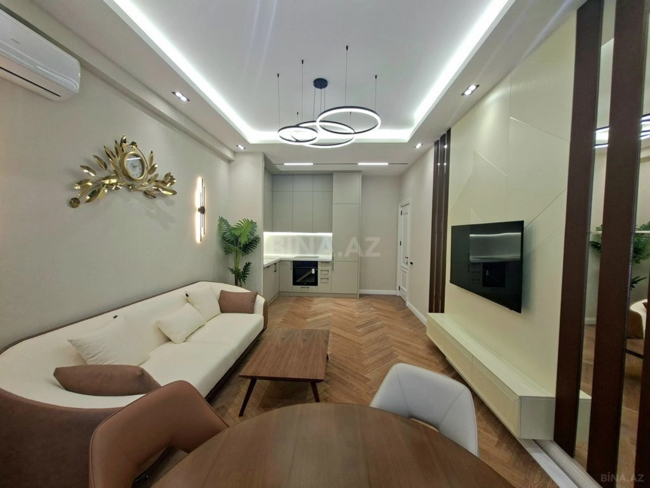 Satılır 2 otaqlı mənzil 68 m²