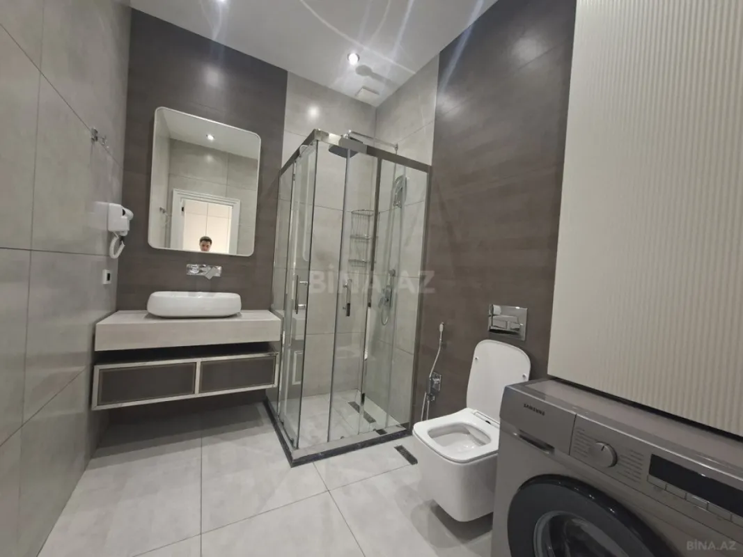 Satılır 2 otaqlı mənzil 68 m²