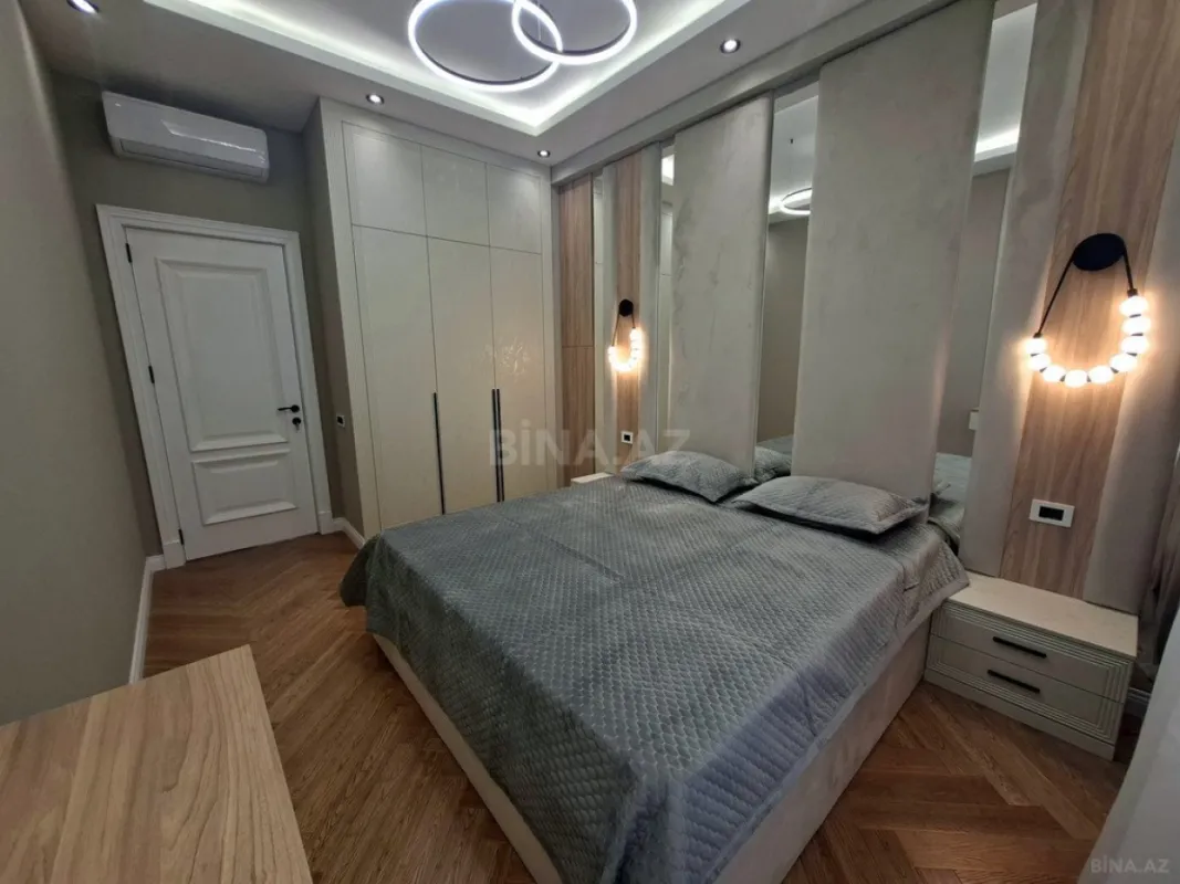 Satılır 2 otaqlı mənzil 68 m²