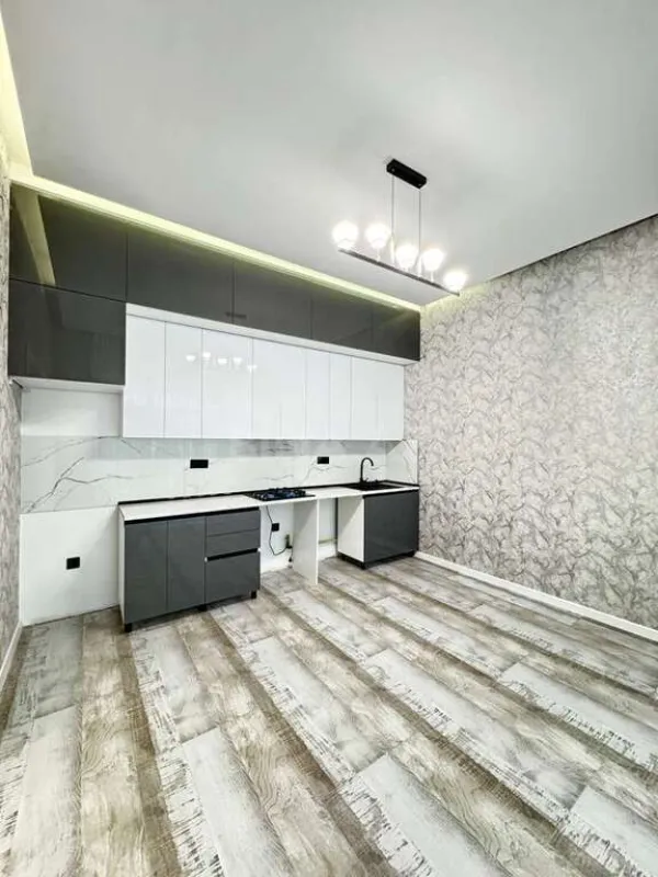 Satılır 4 otaqlı həyət evi 180 m²