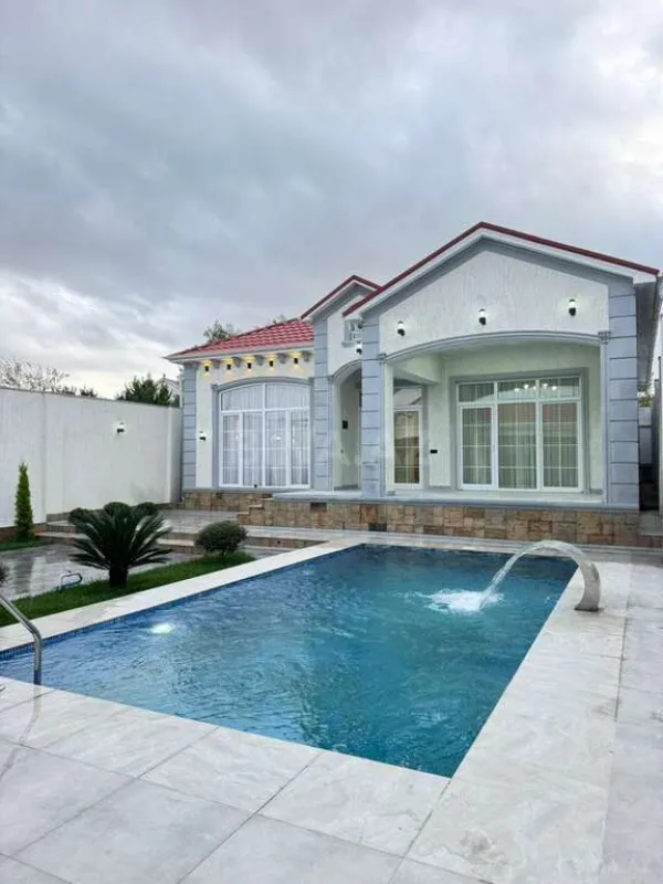 Satılır 4 otaqlı həyət evi 180 m²