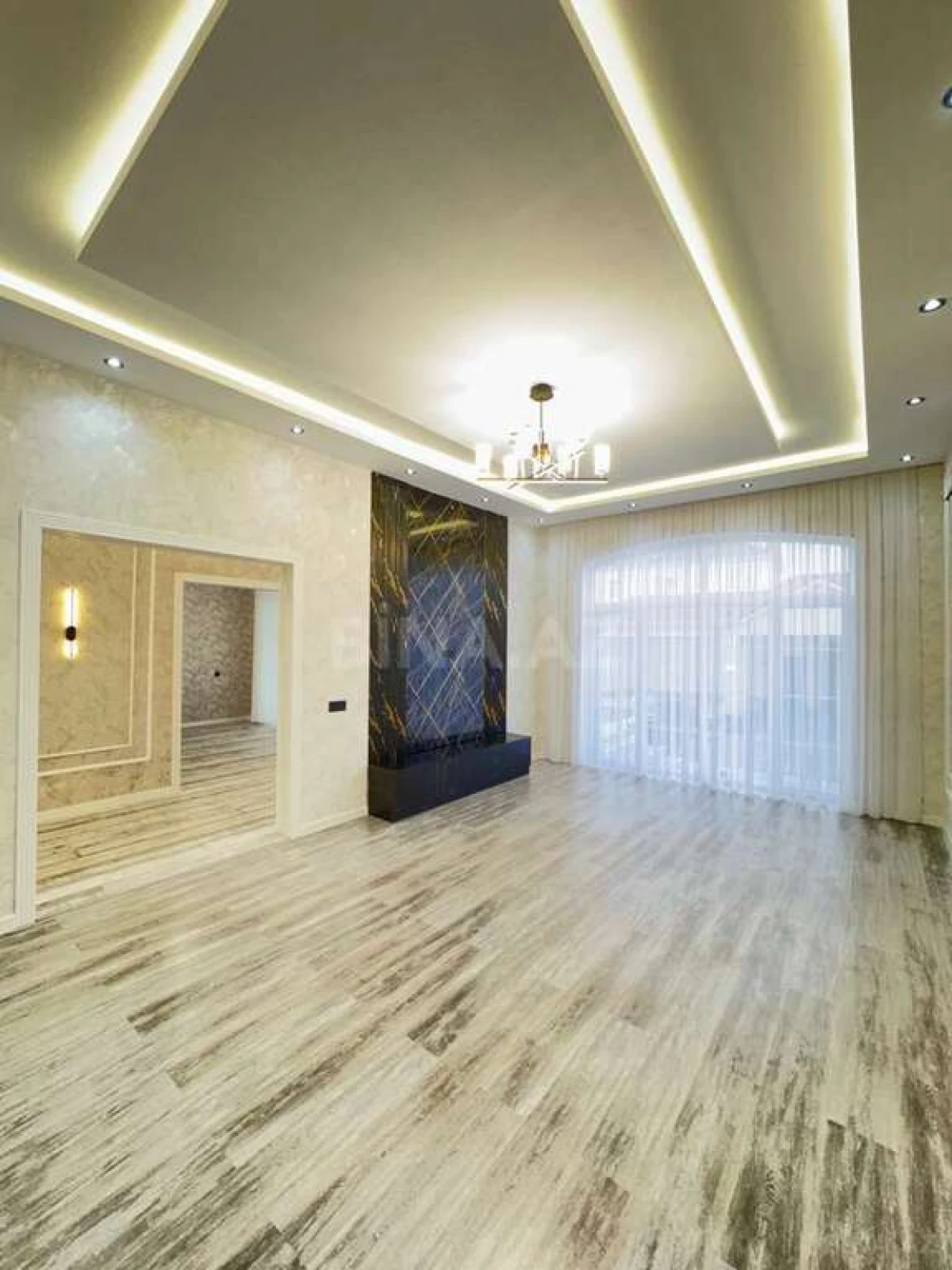 Satılır 4 otaqlı həyət evi 180 m²
