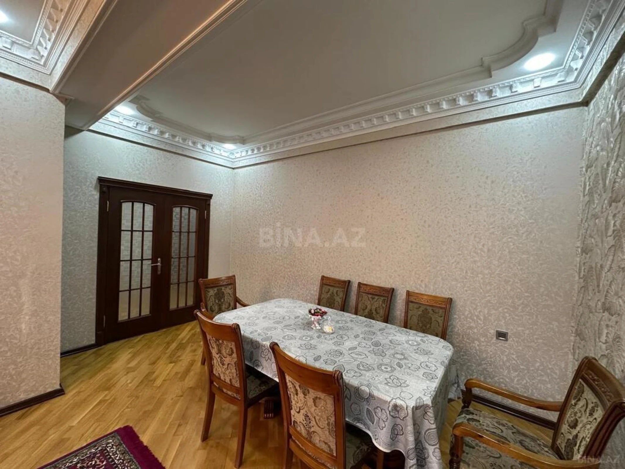 Satılır 3 otaqlı mənzil 125 m²