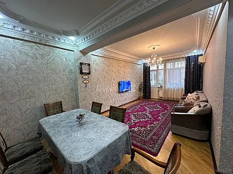 Satılır 3 otaqlı mənzil 125 m²