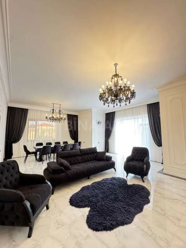 Satılır 5 otaqlı həyət evi 400 m²