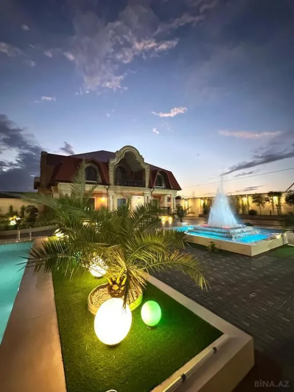 Satılır 5 otaqlı həyət evi 400 m²