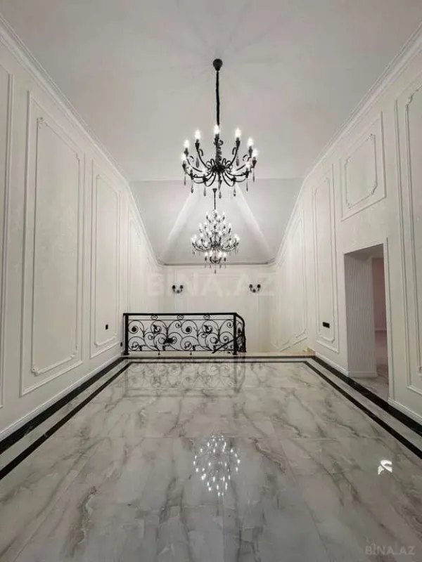 Satılır 5 otaqlı həyət evi 400 m²