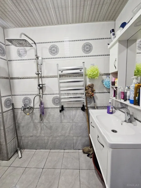 Satılır 4 otaqlı mənzil 84 m²