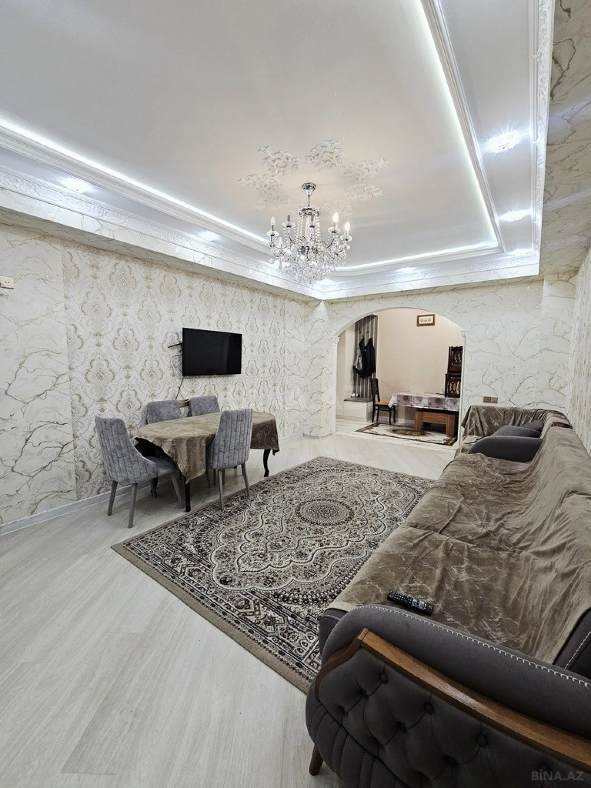 Satılır 4 otaqlı mənzil 84 m²