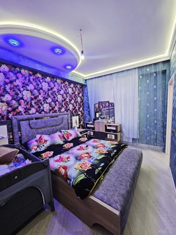 Satılır 4 otaqlı mənzil 84 m²