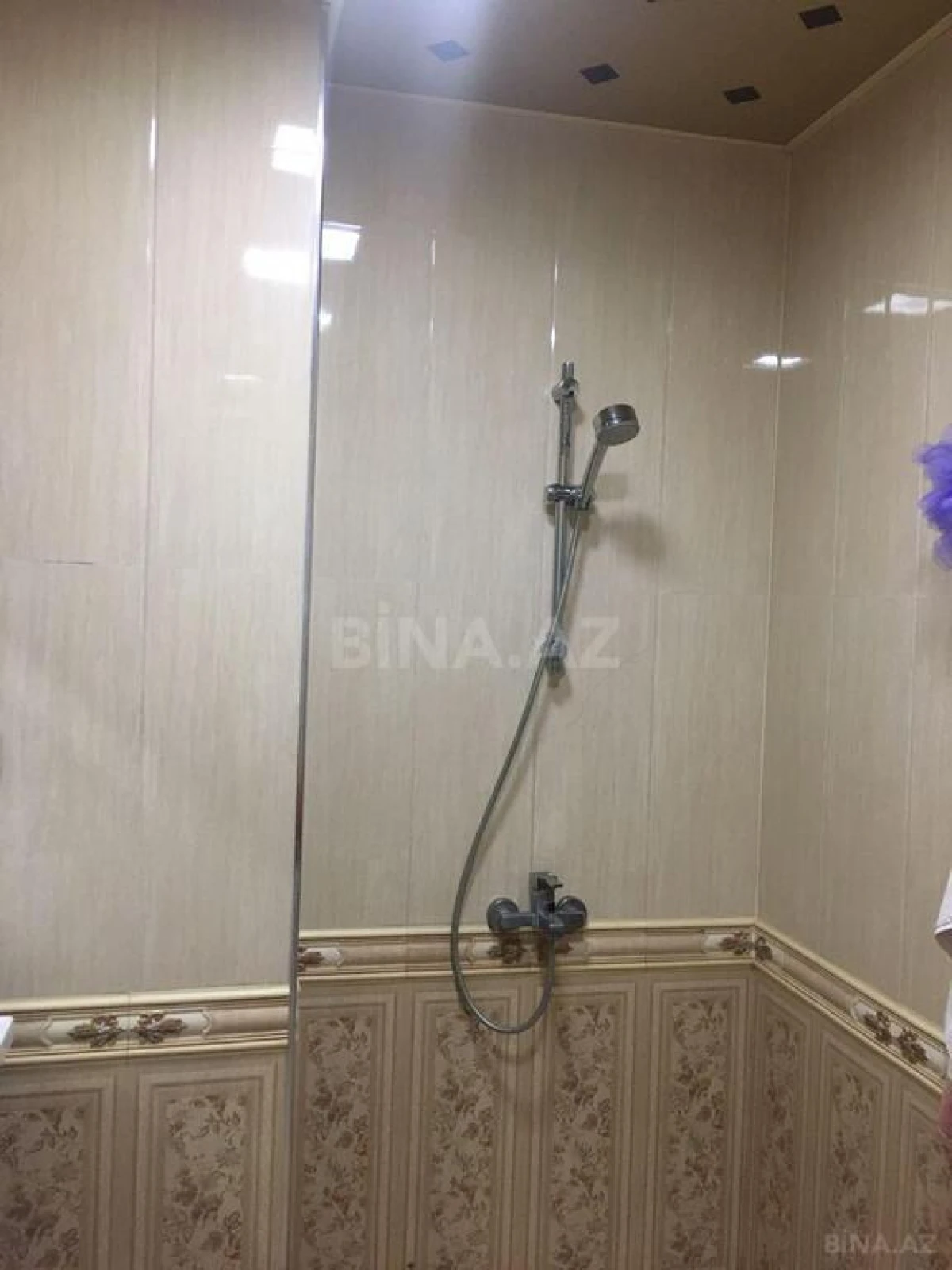 Satılır 2 otaqlı mənzil 102 m²