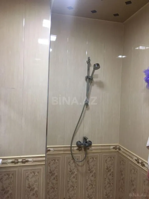 Satılır 2 otaqlı mənzil 102 m²