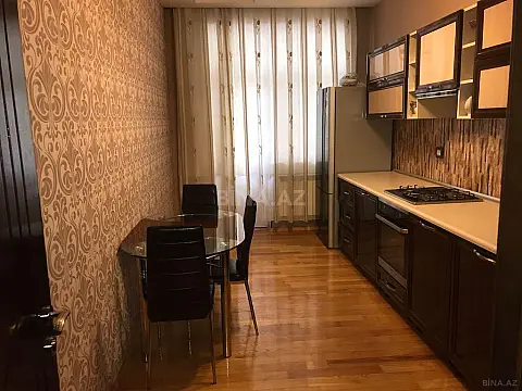 Satılır 2 otaqlı mənzil 102 m²