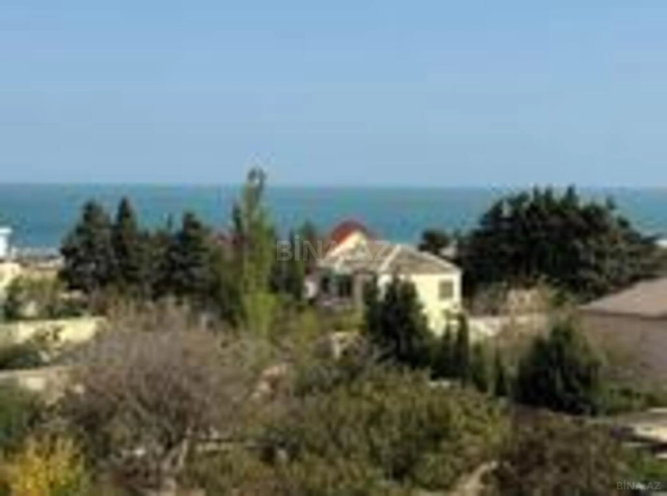 Satılır 15 otaqlı həyət evi 600 m²