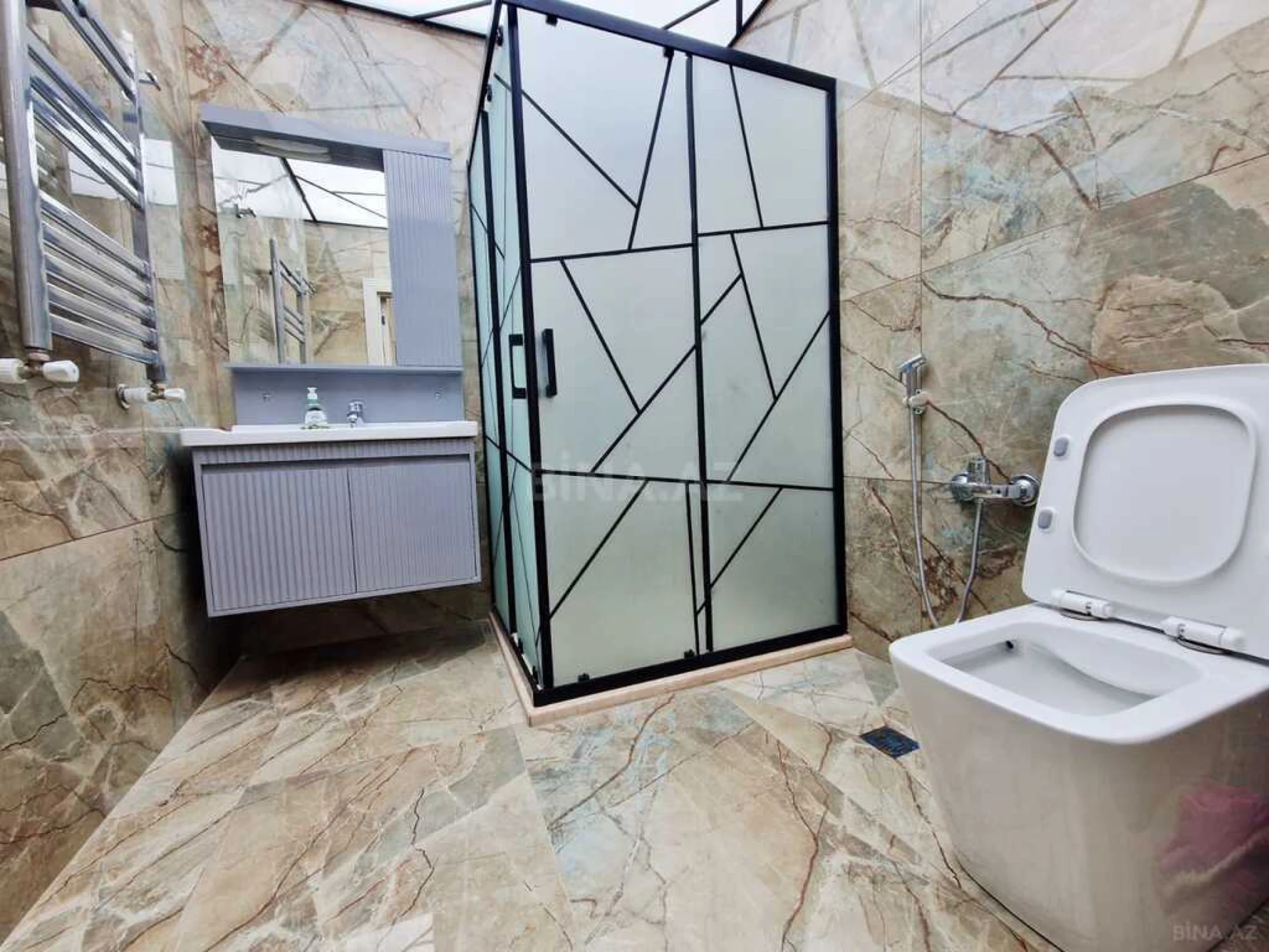 Satılır 3 otaqlı mənzil 74 m²