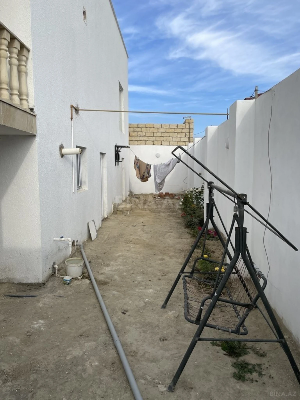 Satılır 3 otaqlı həyət evi 200 m²