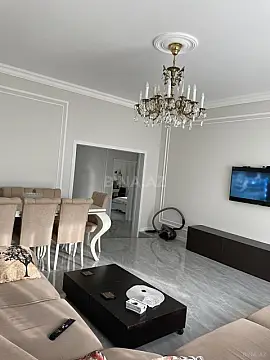 Satılır 3 otaqlı həyət evi 200 m²