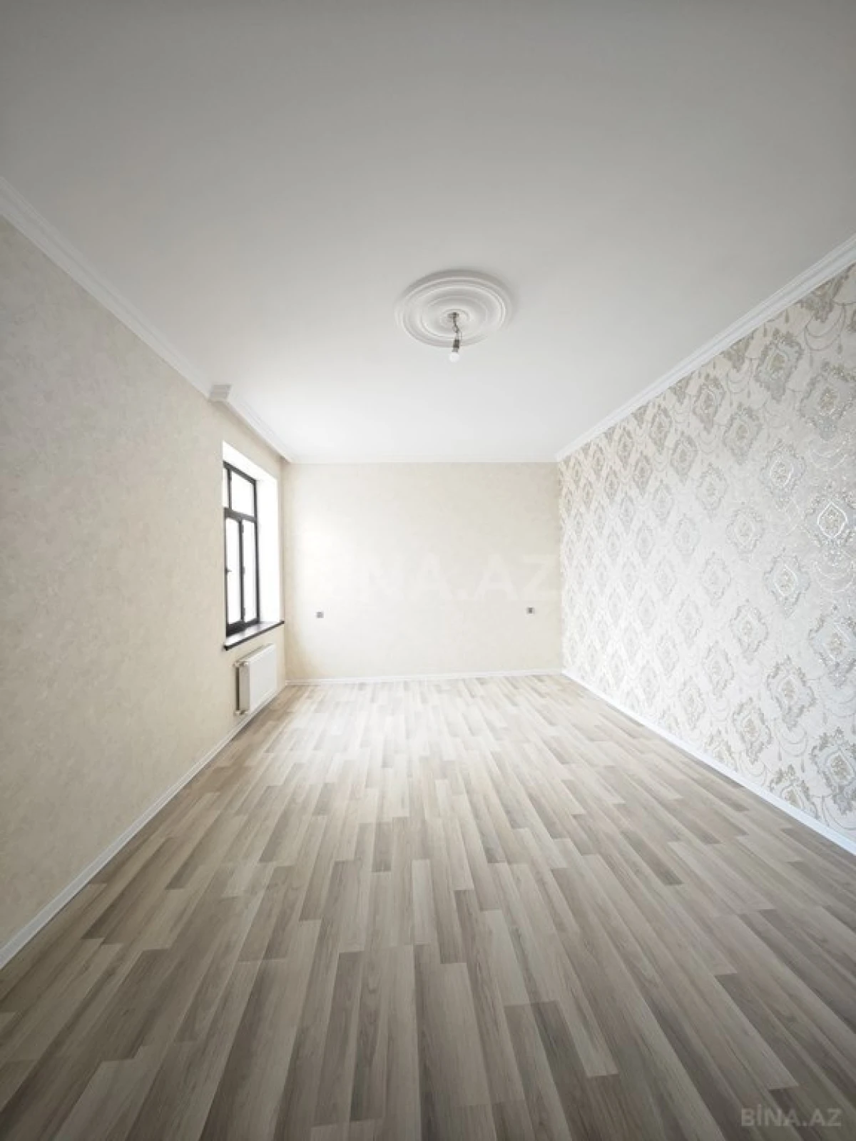 Satılır 5 otaqlı həyət evi 140 m²