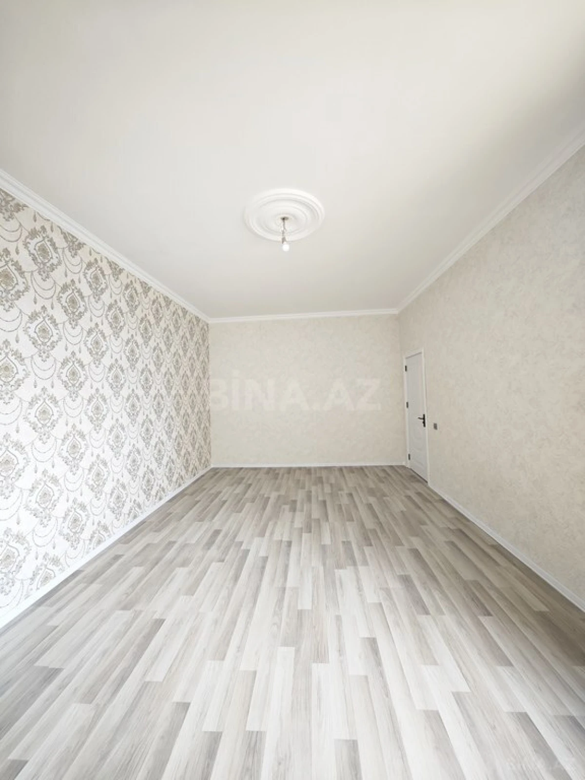 Satılır 5 otaqlı həyət evi 140 m²