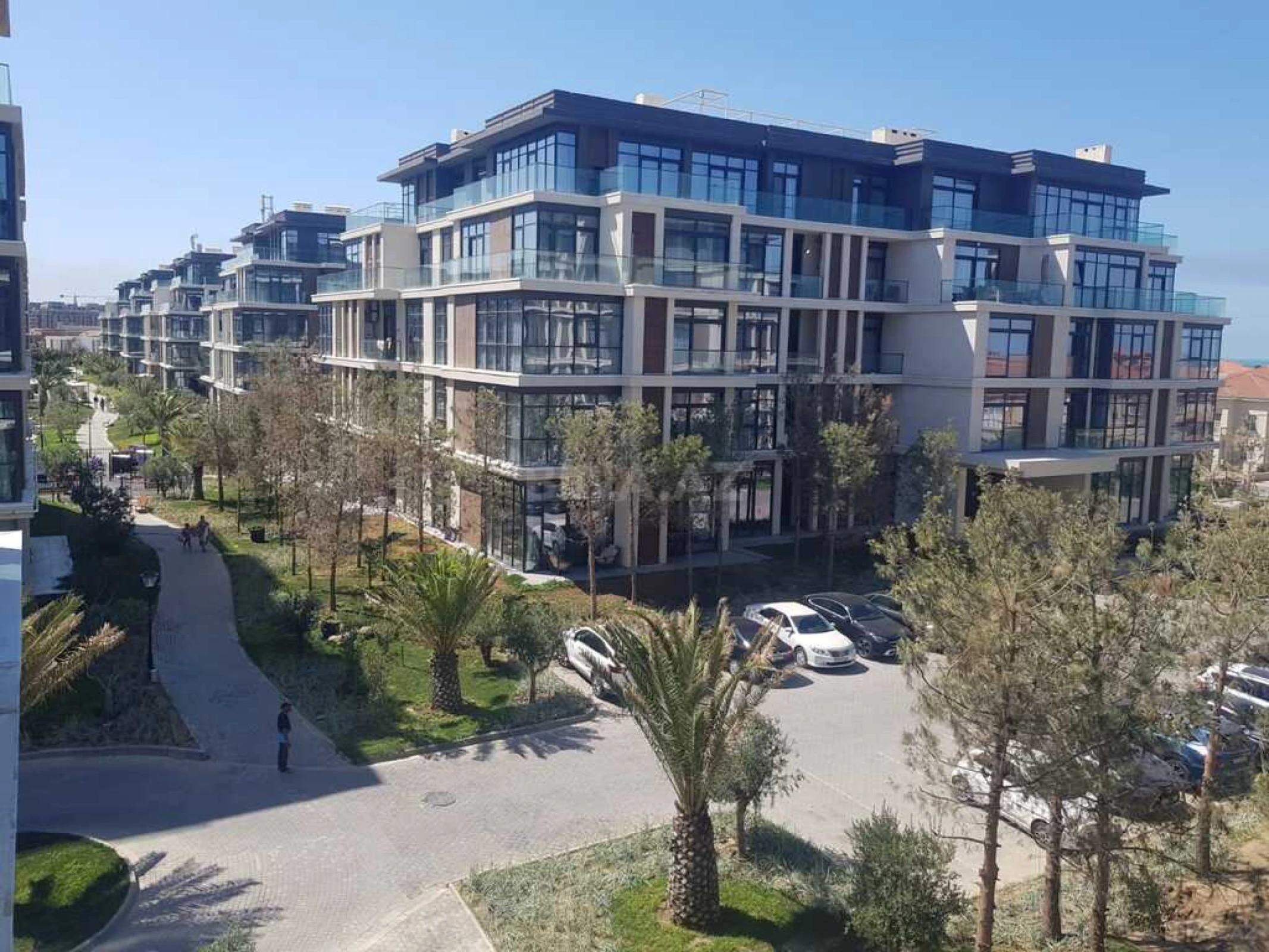 Satılır 2 otaqlı mənzil 73.6 m²