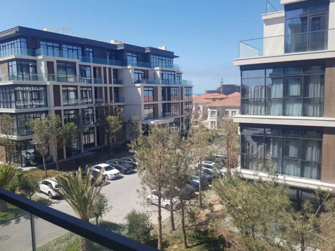 Satılır 2 otaqlı mənzil 73.6 m²