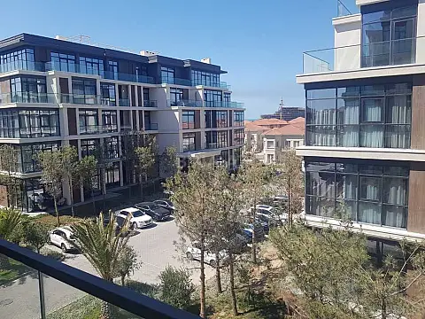 Satılır 2 otaqlı mənzil 73.6 m²