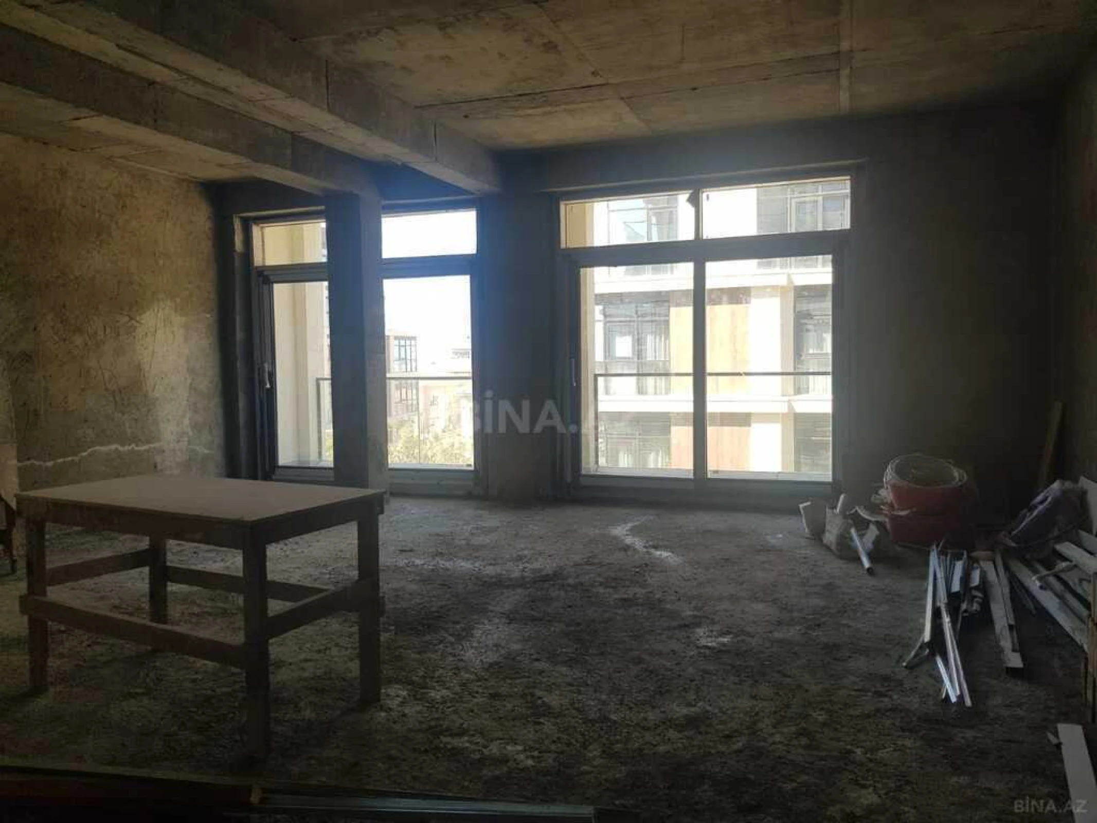 Satılır 2 otaqlı mənzil 73.6 m²