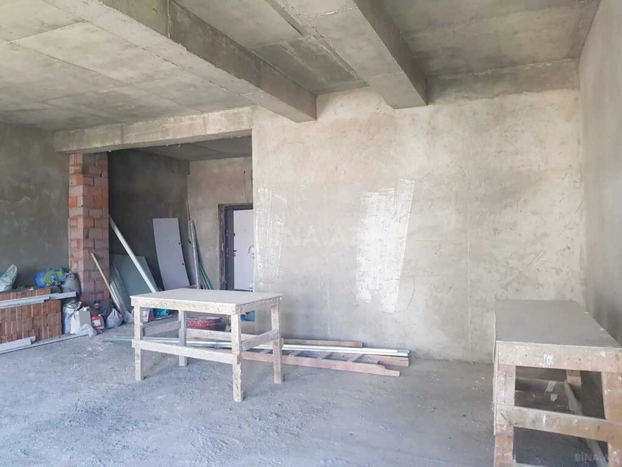 Satılır 2 otaqlı mənzil 73.6 m²