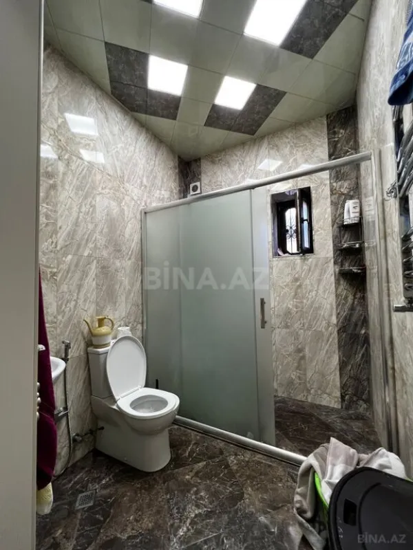 Satılır 6 otaqlı həyət evi 500 m²