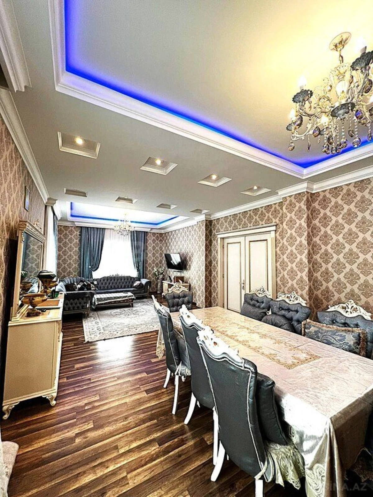 Satılır 6 otaqlı həyət evi 500 m²