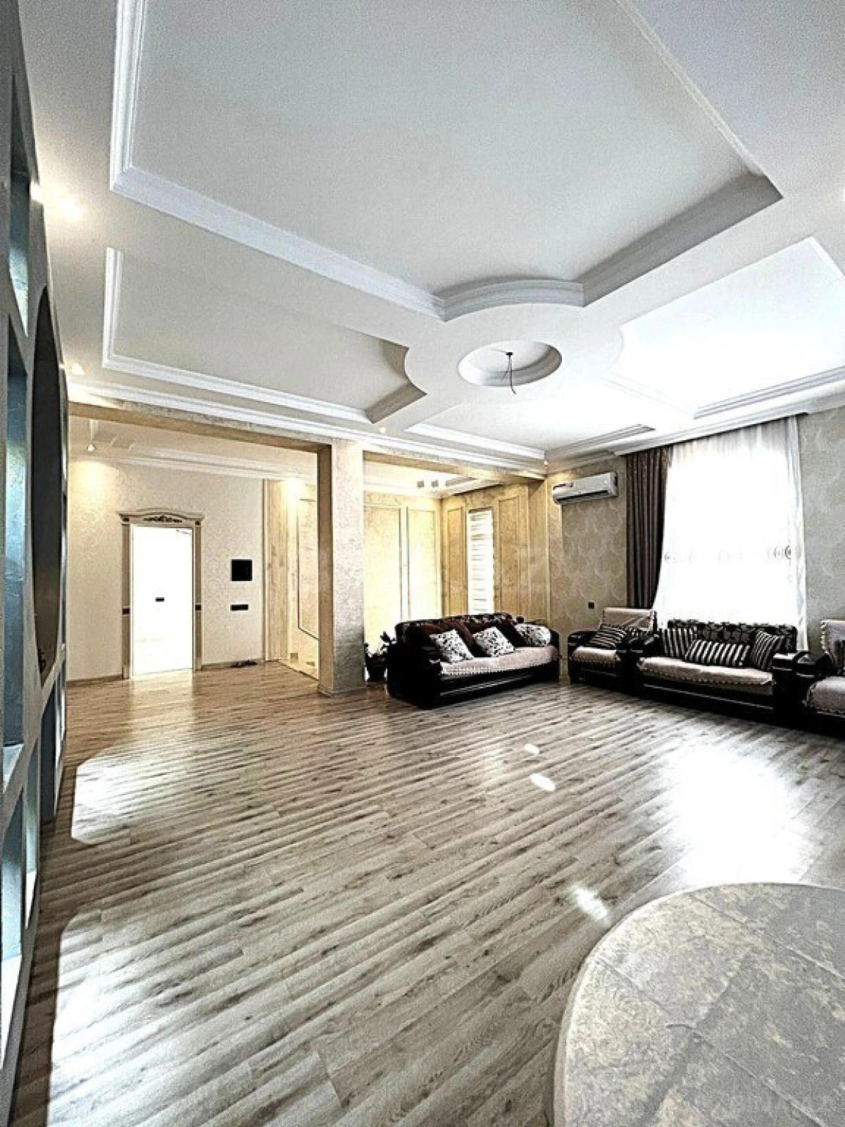 Satılır 6 otaqlı həyət evi 500 m²