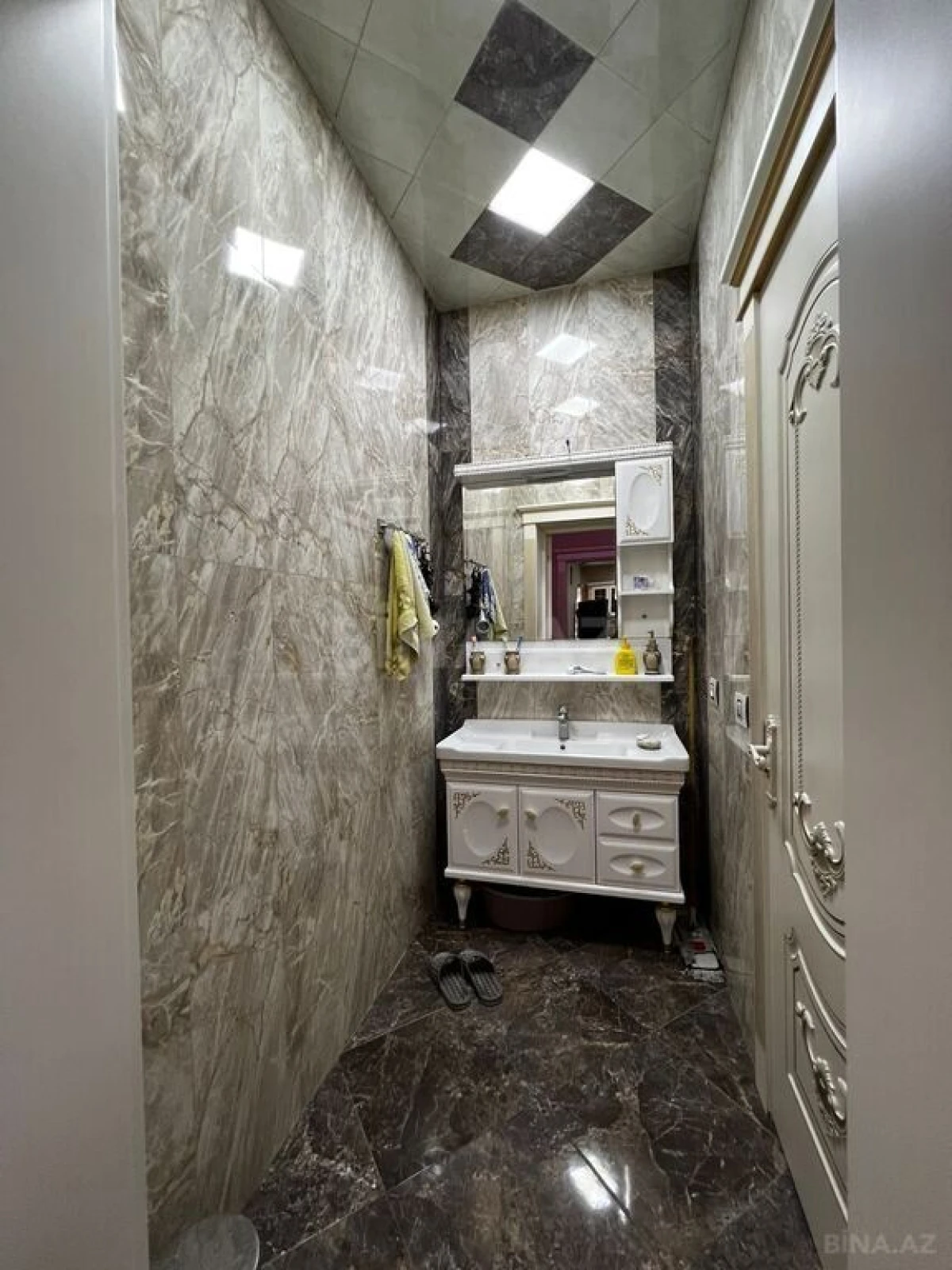 Satılır 6 otaqlı həyət evi 500 m²