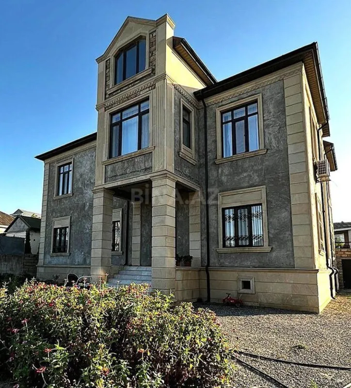 Satılır 6 otaqlı həyət evi 500 m²