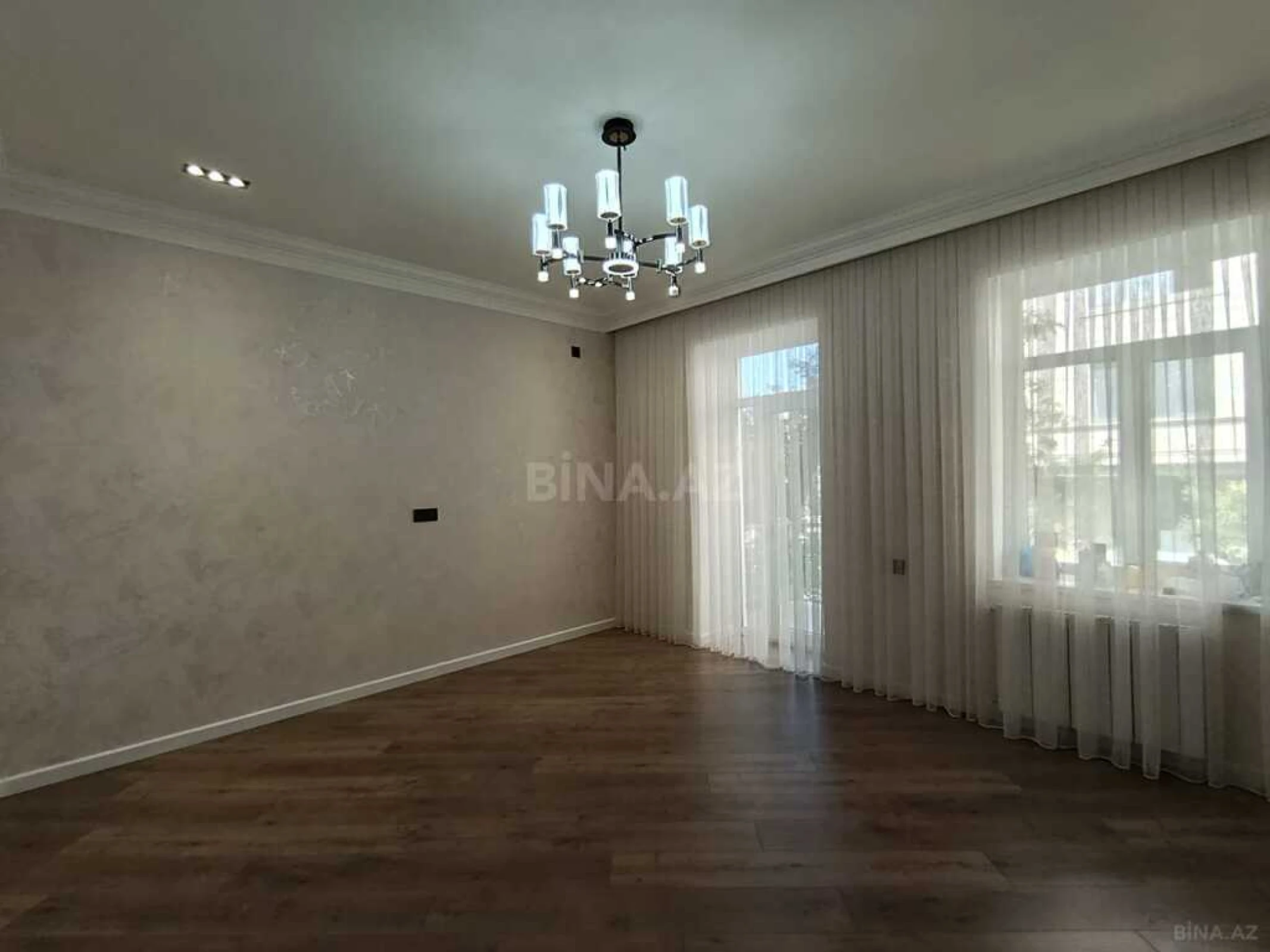 Kirayə verilir 2 otaqlı mənzil 50 m²