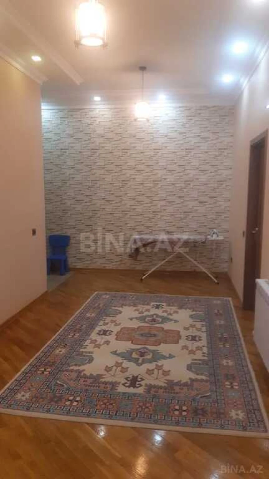 Satılır 3 otaqlı mənzil 120 m²