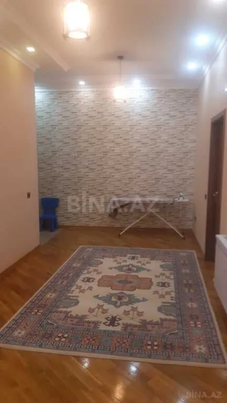 Satılır 3 otaqlı mənzil 120 m²