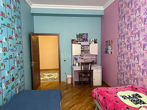 Satılır 3 otaqlı mənzil 120 m²