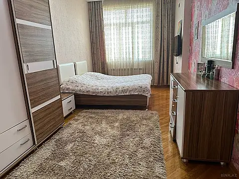 Satılır 3 otaqlı mənzil 120 m²