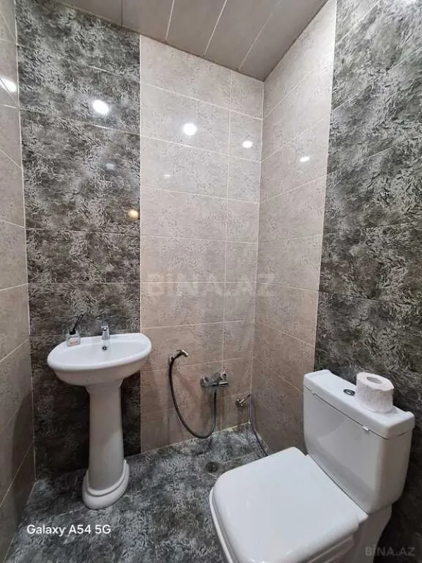 Satılır 3 otaqlı mənzil 125 m²