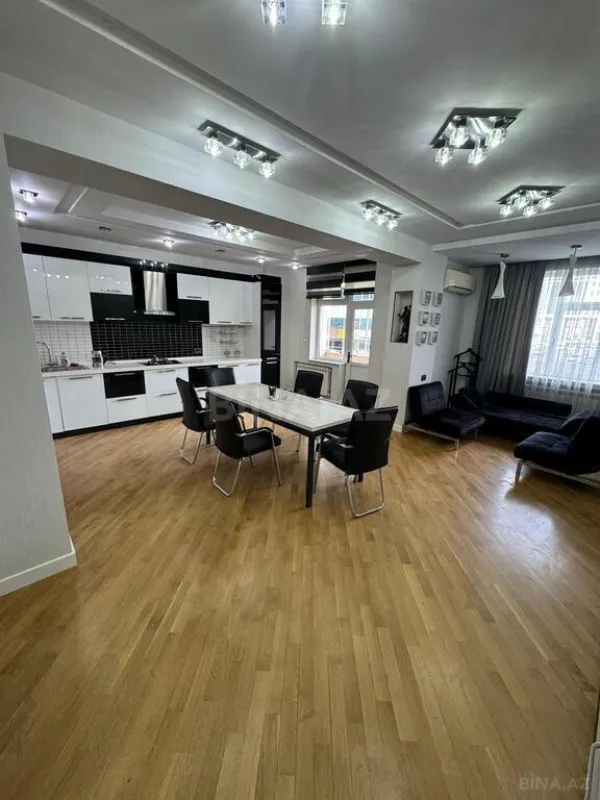 Kirayə verilir 3 otaqlı ofis 130 m²