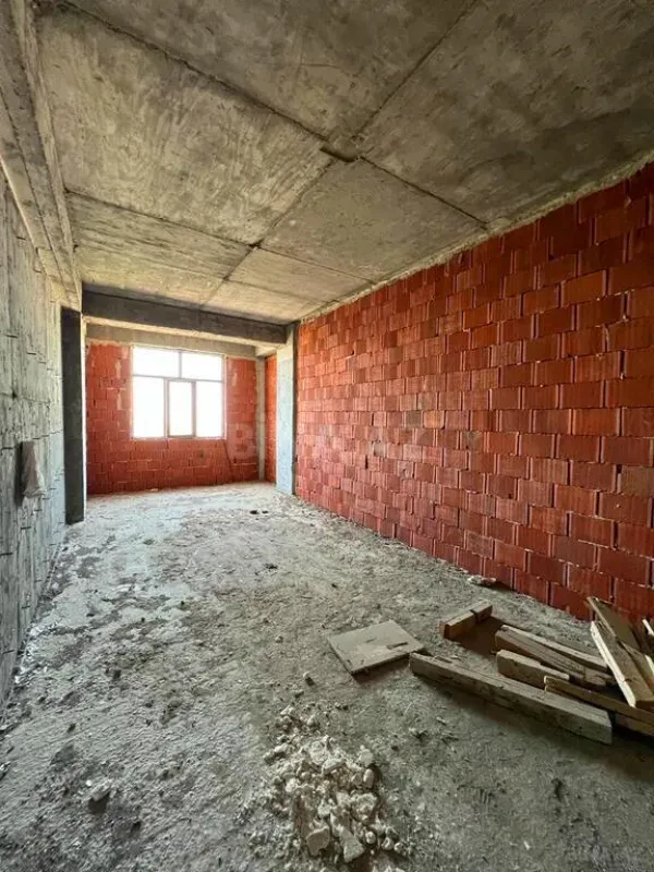 Satılır 1 otaqlı mənzil 71 m²