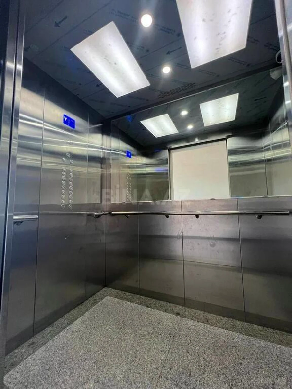 Satılır 1 otaqlı mənzil 71 m²