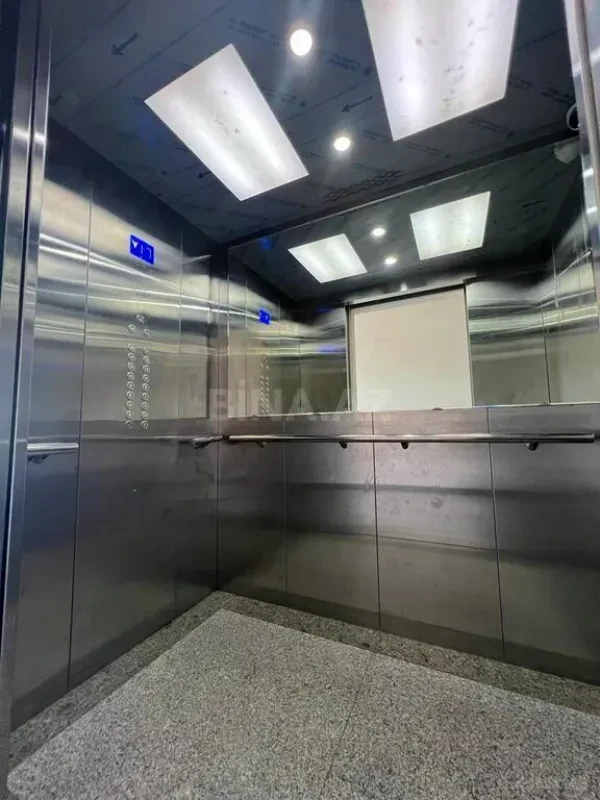Satılır 1 otaqlı mənzil 71 m²